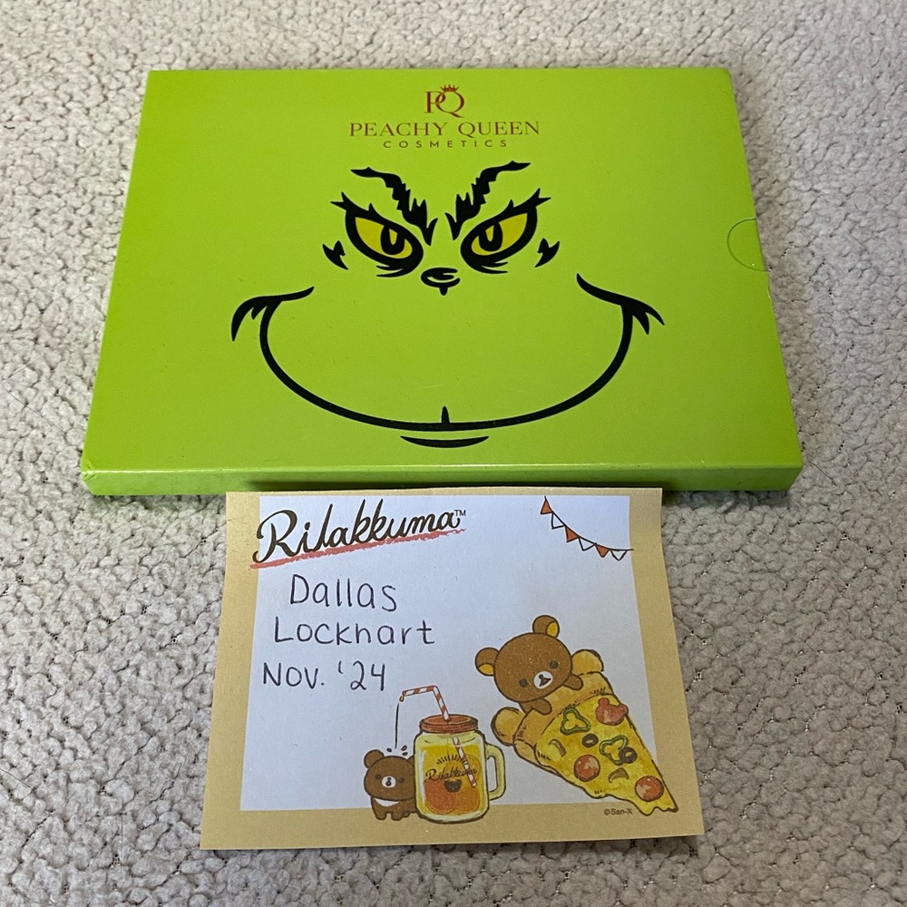 Peachy Queen Cosmetics Grinch Holiday Cheer Eyeshadow Palette